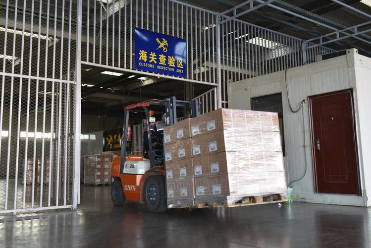 天伦集团驰援郑州 捐赠2.5万套防护服、8500个护目镜守护防控一线